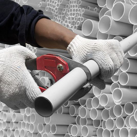 Considerations For Selecting A PVC Pipe Cutter 800x533